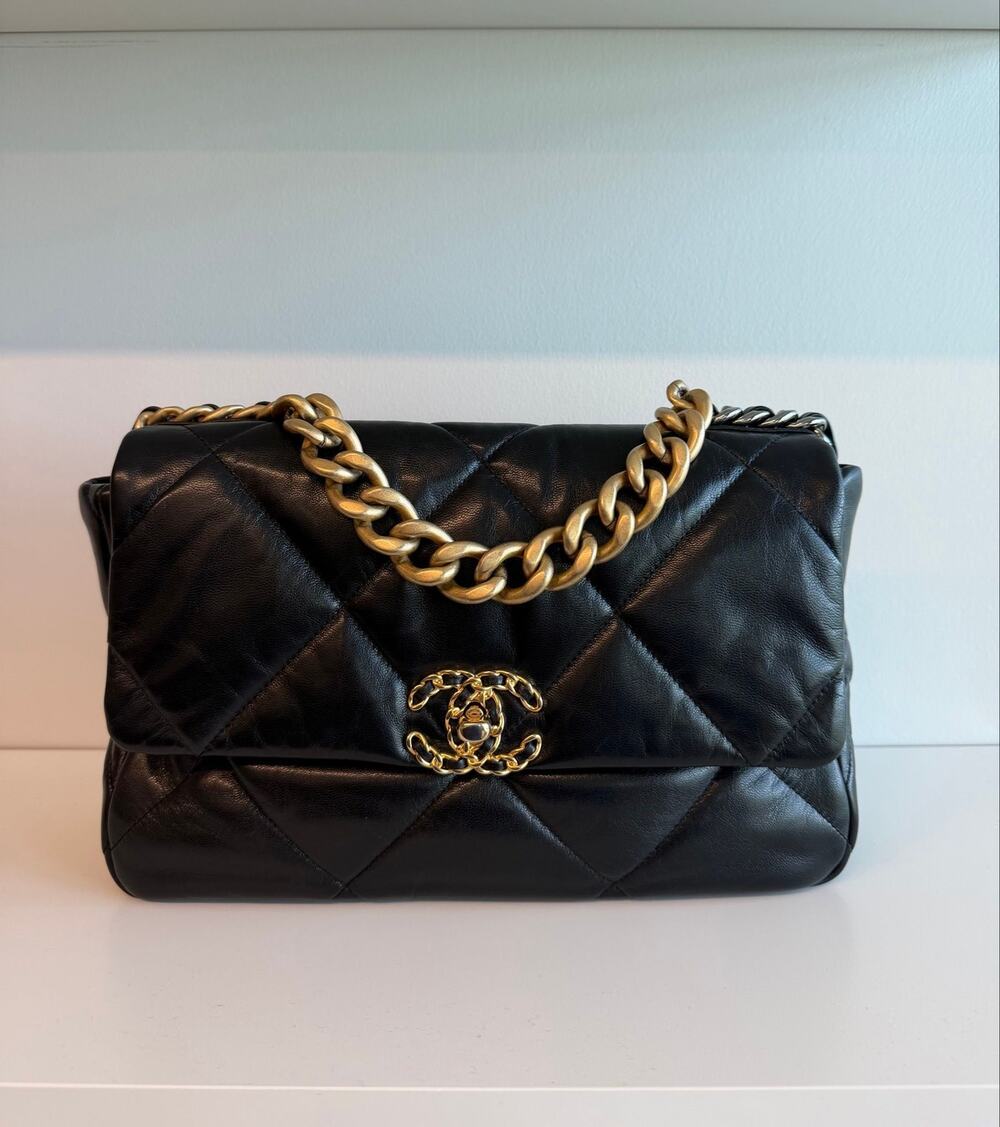 Chanel 19 Flap Bag Medium